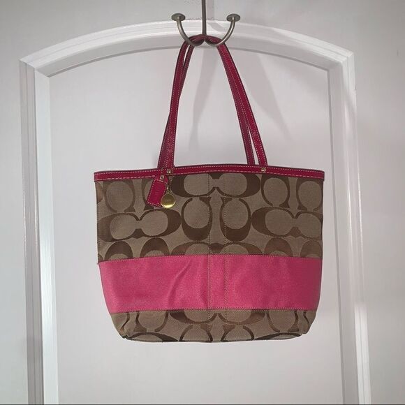 Coach Cranberry Khaki Stripe Signature Shoulder bag - Picture 2 of 7